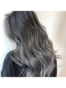 レガシーヘアーデザイン(Legacy hair design) グラデーション　シルバーグレー