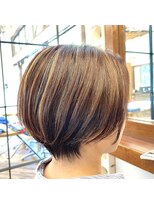 チューズデー(TUESDAY)&nbsp;丸みショート×ハイライトカラー