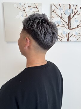 ジジ チーク 栃木(Gigi cheek) メンズシルバー