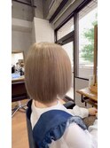 ボブヘア/ダブルカラー/ミルクティベージュ