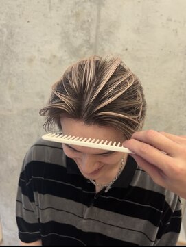 ヌエン 渋谷(NU/EN) メンズシャドールーツ