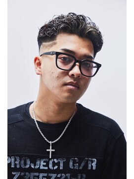 MEN'S DAMDEE TOKYO 浅草田原町【ダムディー】バーバー/フェード/メンズパーマ/理容室 ニュアンスパーマ/波巻きツイストスパイラル[浅草/理容室]