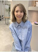柔らかさと透明感を両立した大人ベージュカラー