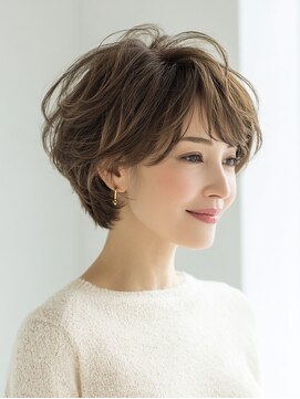 ビフィーノ リルネ(Bifino Rilune) 40代50代60代　トップふんわり丸みショート