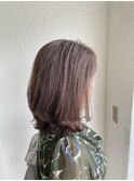白髪を活かすナチュラルグレージュ