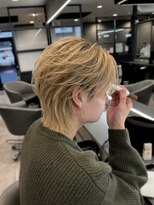 コア 新宿(CORE)&nbsp;ハイトーンベージュ×メンズウルフショート