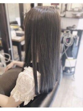 ギフト リビング(Gift Living) イルミナカラー＊ブルーアッシュ＊さらつやロング