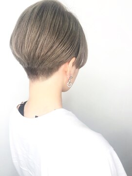 ラウンジ モリオ イケブクロ(Lounge MORIO Ikebukuro) 【morio池袋】大人かわいい刈り上げマニッシュ小顔ショート