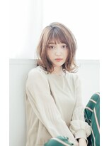 ダブル(W)&nbsp;重軽質感で簡単スタイリング　くびれヘア