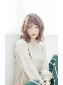 ダブル(W) 重軽質感で簡単スタイリング　くびれヘア