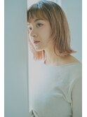 美髪/ショート/ボブ/外ハネ/ベージュ/ゴールドブラウン
