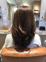 エスバイラッシュ(es by rush) 明るい白髪染め