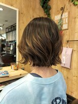 ルーミス バズヘアー(Loomis Buzzhair)&nbsp;内巻き外ハネどっちもいけますボブ