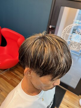 ベルポ(Bellpo) ~メンズもおしゃれな白髪ぼかしを~メンズハイライト☆