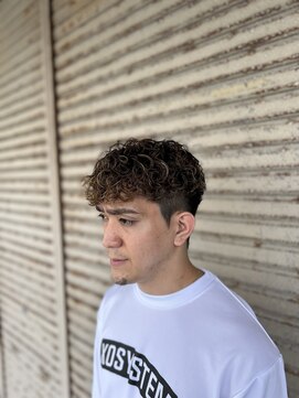 バーバー オールドランプ(BAR BER OLDLAMP) カーリーパーマ