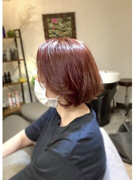 ハピリー(happily) 大人ボブ/暖色カラー