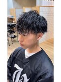 ワンホンブロンド_アッシュブラックウルフマッシュパーマ