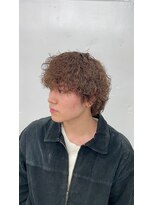 ステラ(STELLA)&nbsp;前上がりウルフ×スパイラルパーマ