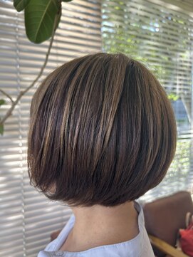 アース 三田南ウッディタウン店(HAIR&MAKE EARTH) 白髪ぼかしハイライトアンブレラカラーコンパクトショート