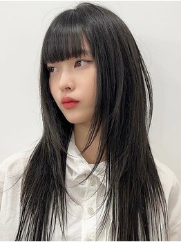 カットありきの艶髪。こだわり抜いたトリートメントでさらに触れたくなるような美髪に