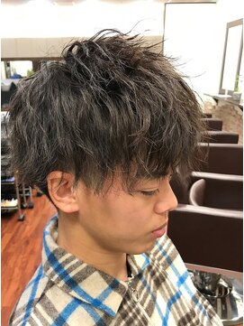 スカイフィールドヘアー(SKY FIELD HAIR) ソフトツイストショート