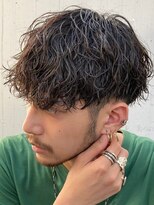 フィフス 原宿(fifth) ツイストスパイラルパーマツーブロック刈り上げ黒髪束感マッシュ