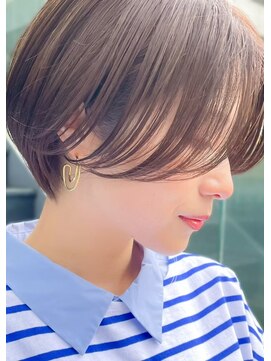 ガーデン オオタカノモリ(garden otakanomori) 暖色カラー×束感ショート×小顔矯正立体カット