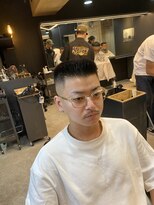 フランクスバーバー アンド ビアークラブ(FRANK'S BARBER and BEER CLUB) ブローススタイル