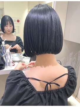 ユーフォリア 新宿店(Euphoria) 黒髪大人前下がりボブ