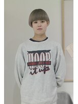 マレ(MARAIS)&nbsp;左右のバランスが可愛いアシンメトリーBOB