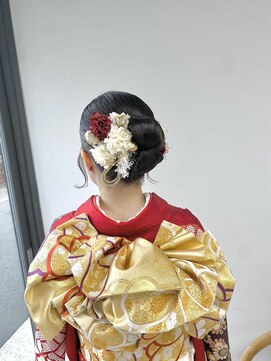 ヘアー アイス 御器所本店(HAIR ICI) 20代成人式卒業式向け♪透け感ナチュラルカラータイトアレンジ