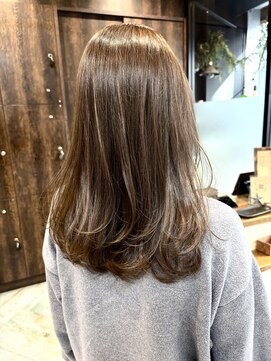 リュンヌ 門前仲町(lune) ロングショートワンカールパーマカーキグレージュ前髪門前仲町