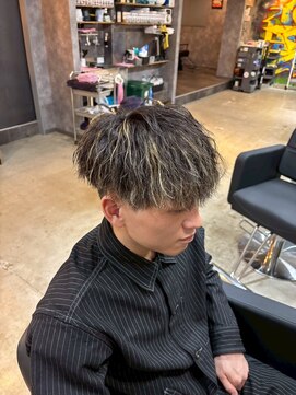 カーニー 北千住(kearny) メンズカットパーマ/ニュアンスパーマ/フェザーパーマ[北千住]