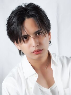 オーシャントーキョー 渋谷(OCEAN TOKYO) ビジネスフェザーパーマショートセンターパート刈り上げ