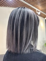 ブリッツ レボ(BLITZ-REVO)&nbsp;バレイヤージュ/白髪ぼかしハイライト/髪質改善/柏駅