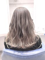 ウーロス(uros.)&nbsp;グレージュカラー