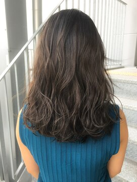 フィゼル 南堀江店(fizelle) グレージュカラー☆辻村悠妃