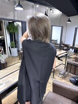 アルカナ 明治神宮前原宿(ARCANA)&nbsp;ベージュカラー　ボブ　切りっぱなしボブ　hiro