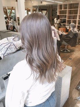 モーブ 代官山(mauve) グレージュ【代官山】担当 飯村