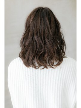 カバーヘア ブリス 上尾西口店(COVER HAIR bliss) 暗髪プラチナグレージュカラー外巻きパーマY上尾20代30代40代