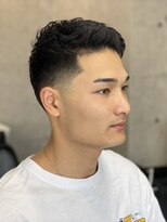 米澤理髪店(YONEZAWA)&nbsp;トップ伸ばし中テーパーフェード