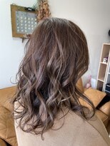 エルフゥ(Elle fou)&nbsp;ハイライト　くすみベージュ