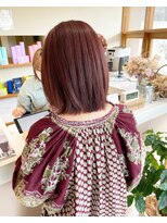 モカヘアー(mocha hair)&nbsp;くびれミディアム/レイヤー/シースルーバング/ワインカラー