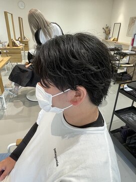 ヤテ(yate') フェザーショート フェザーパーマ