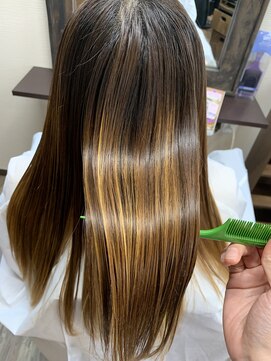 美容室クロシュ ロングストレート