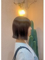 トリコ 柏(tricot) 前下がりボブ