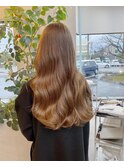 グレージュ切りっぱなしボブ前髪ありミニボブミルクティベージュ
