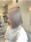 ホワイトベージュ