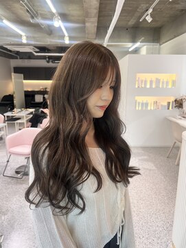 シエル 一社(cher) ブリーチ無しダブルカラーで叶う透明感グレージュカラー