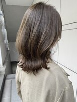 ティエラ 原宿 表参道(Tierra) 〈Tierra毛利仁美〉外ハネヘア透明感抜群オリーブベージュカラー